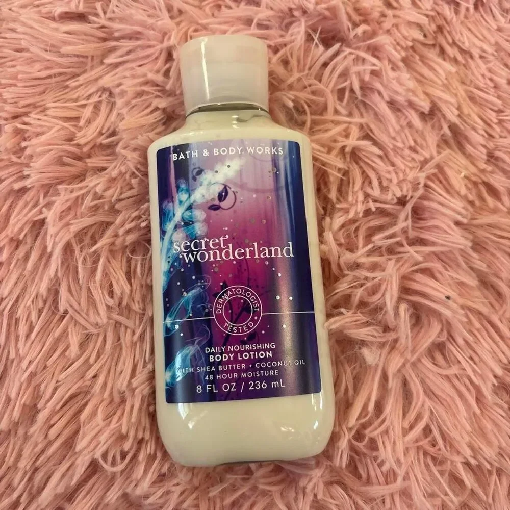 RETIRED SCENT Secret Wonderland Body lotion